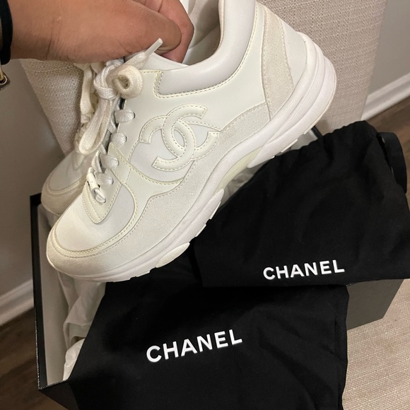 Chanel all white rev sneakers - Picture 5 of 10